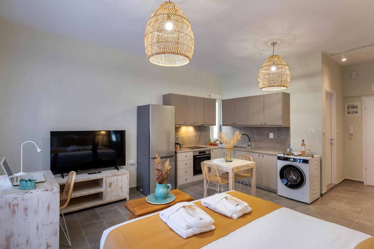 Grammata Suites Ermoupoli Ngoại thất bức ảnh