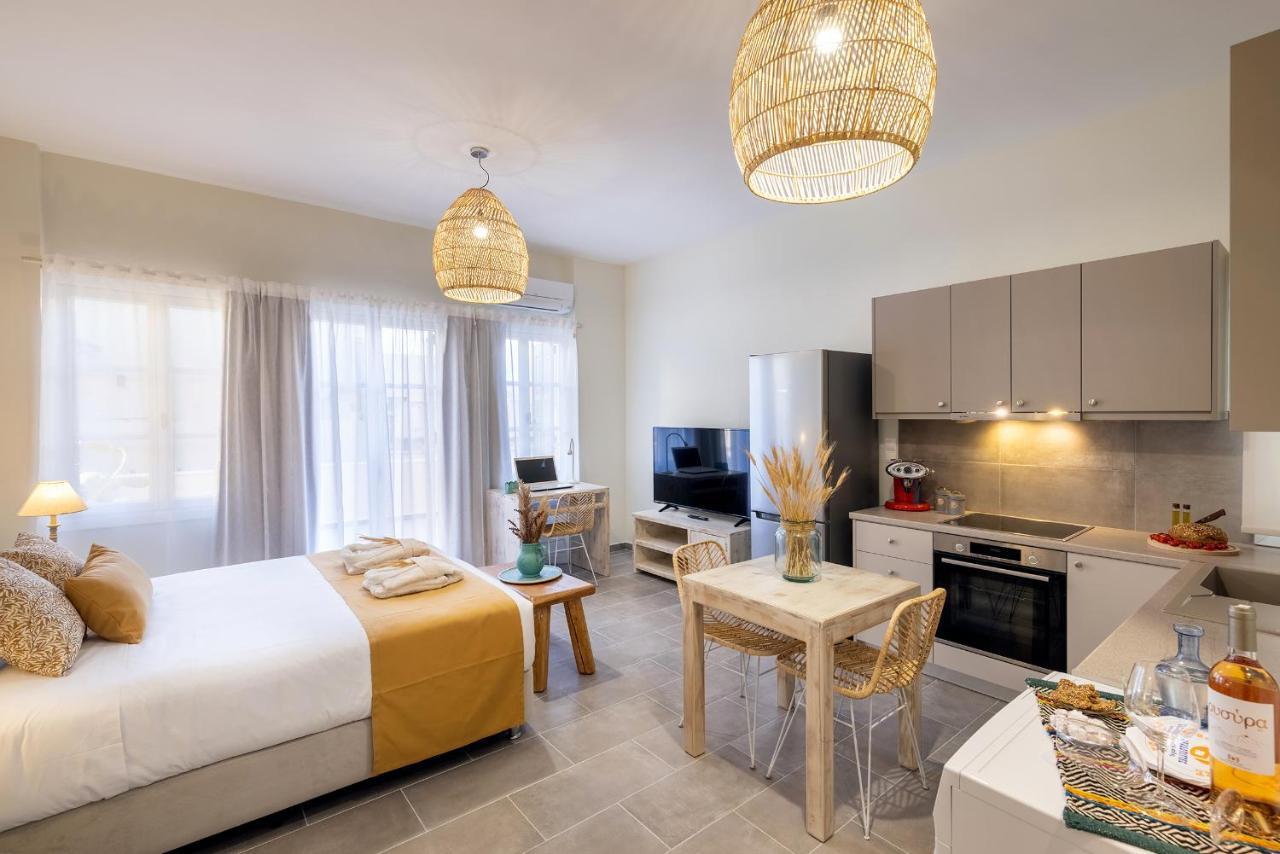Grammata Suites Ermoupoli Ngoại thất bức ảnh