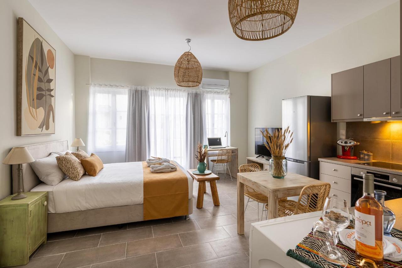 Grammata Suites Ermoupoli Ngoại thất bức ảnh