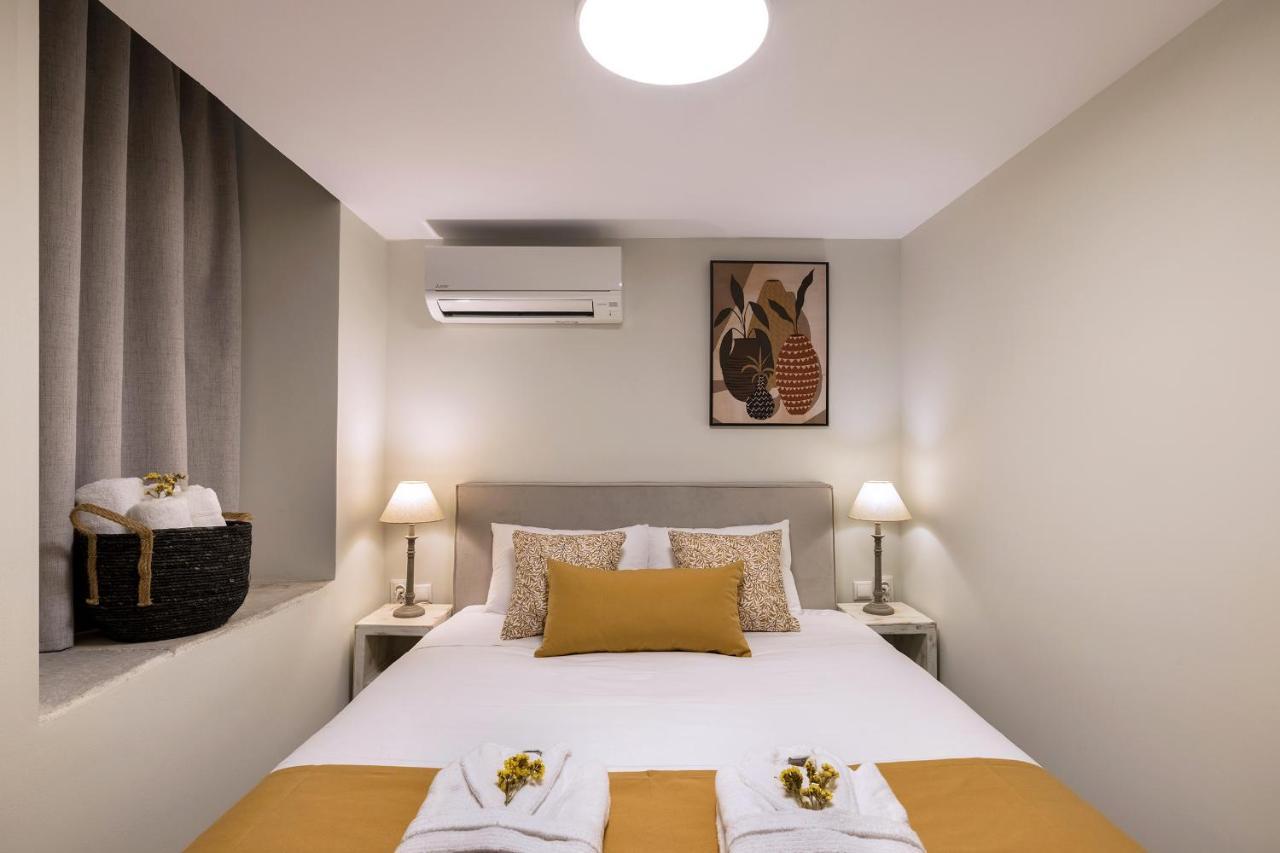 Grammata Suites Ermoupoli Ngoại thất bức ảnh