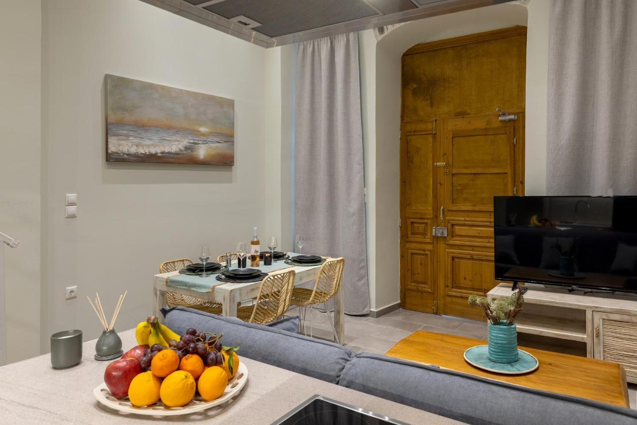 Grammata Suites Ermoupoli Ngoại thất bức ảnh